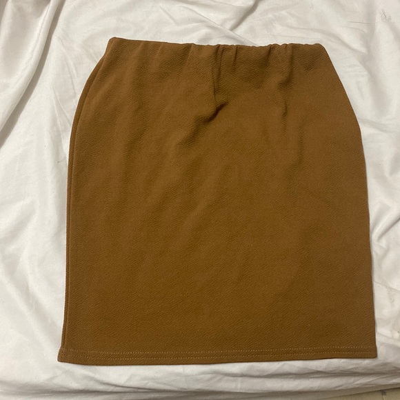Boohoo Matching co-ord Set (crop top & high waisted skirt) in brown - Picture 3 of 7